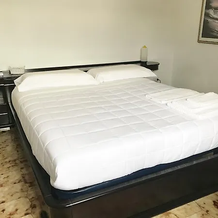 Nole' Guest house *